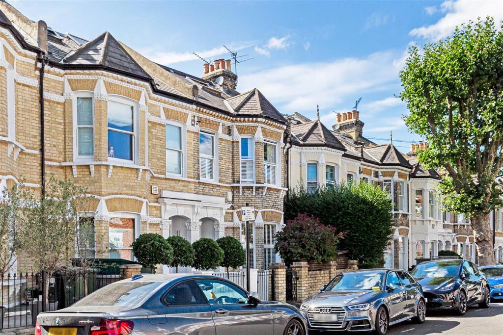 Crescent Lane, Clapham, London, UK  — 5 bed, 2 bath luxury property